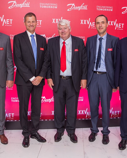 ООО «РЕФКУЛ» поздравляет компанию «Данфосс» с 25-летним юбилеем